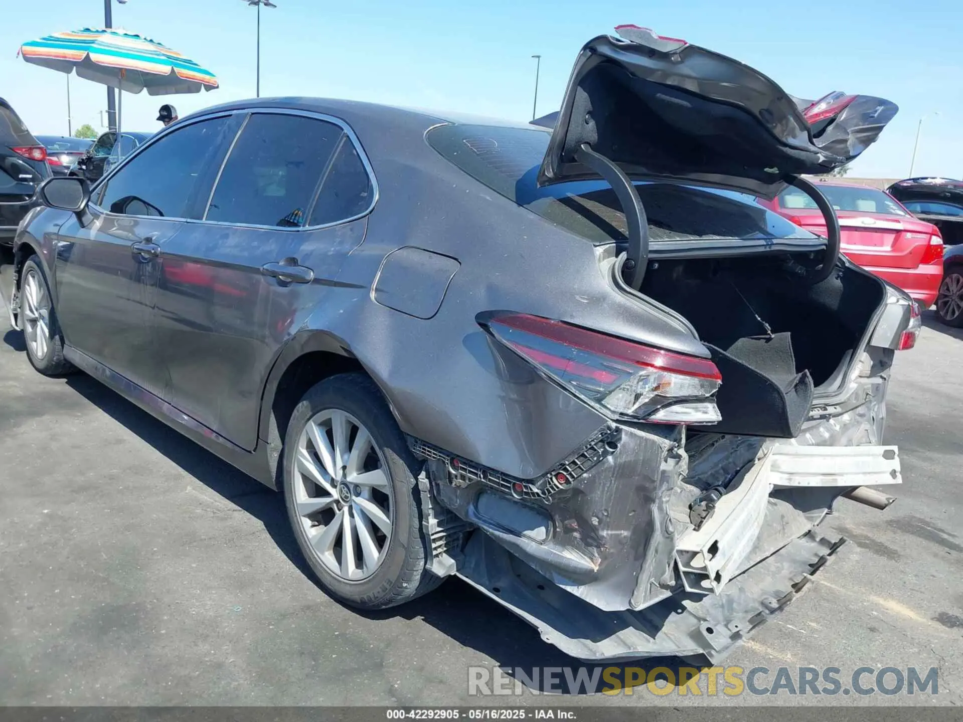 3 Photograph of a damaged car 4T1C11AK8MU513670 TOYOTA CAMRY 2021