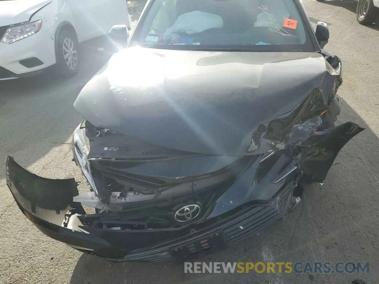 11 Photograph of a damaged car 4T1C11AK8MU524376 TOYOTA CAMRY 2021