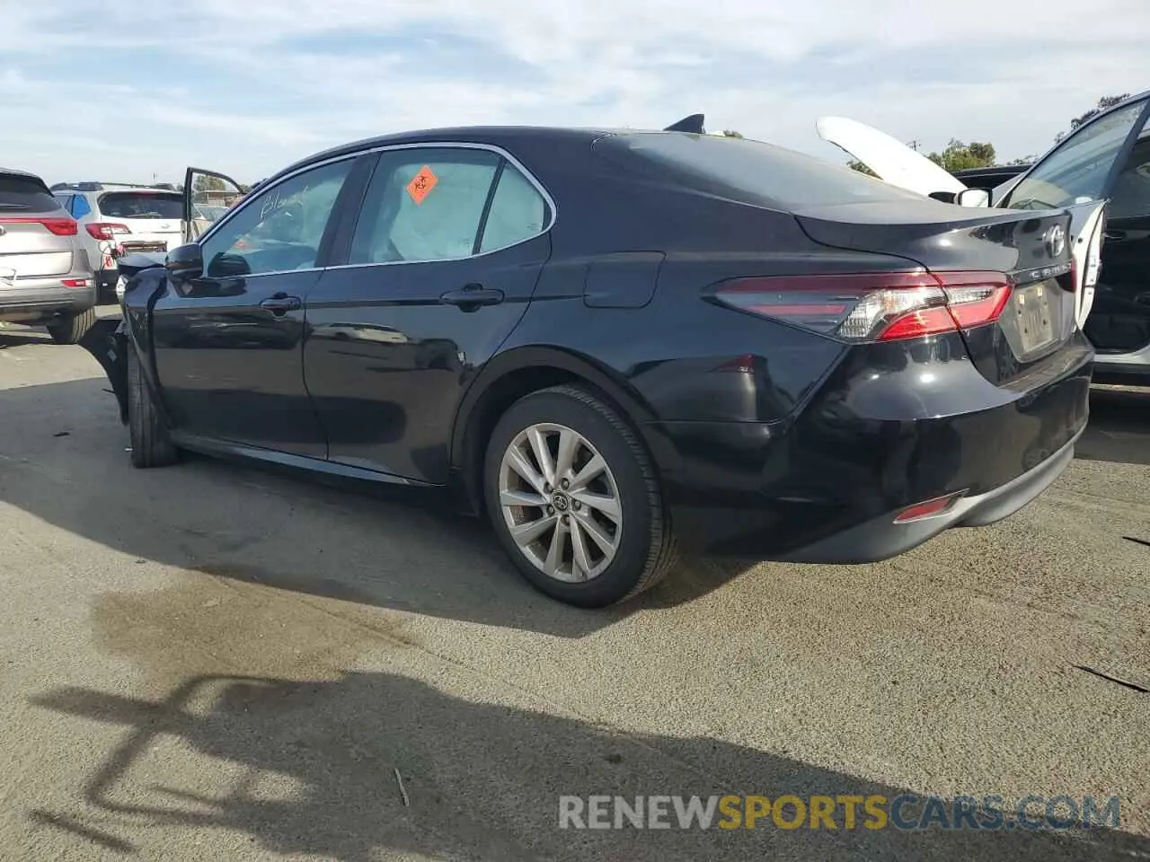 2 Photograph of a damaged car 4T1C11AK8MU524376 TOYOTA CAMRY 2021