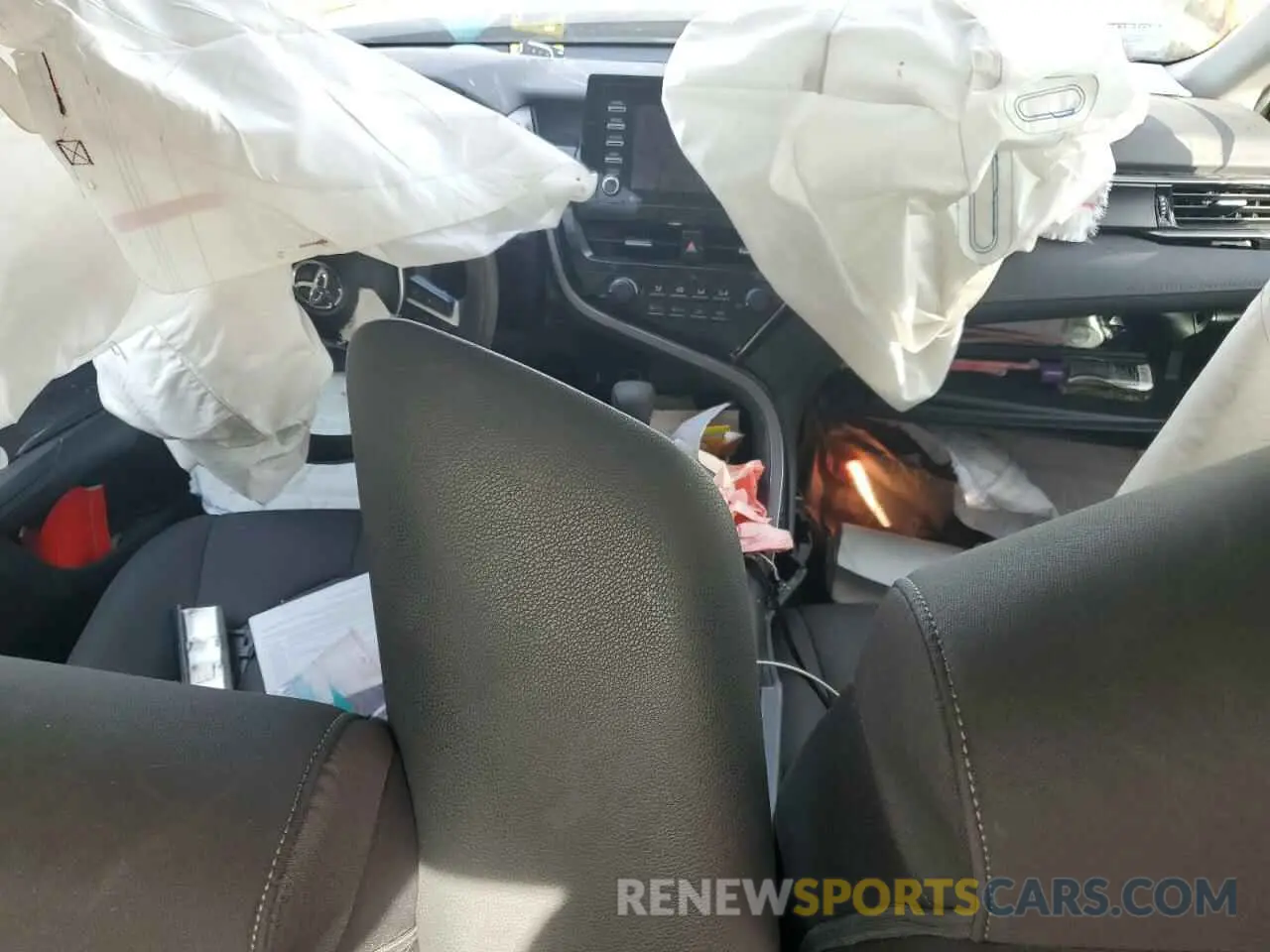 8 Photograph of a damaged car 4T1C11AK8MU524376 TOYOTA CAMRY 2021