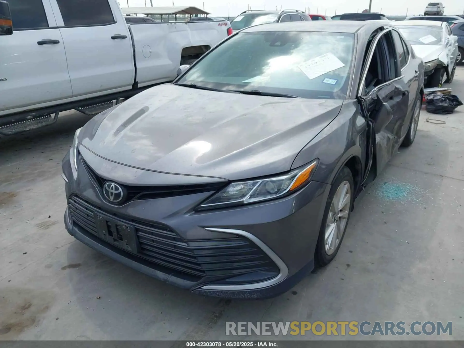 2 Photograph of a damaged car 4T1C11AK8MU545325 TOYOTA CAMRY 2021