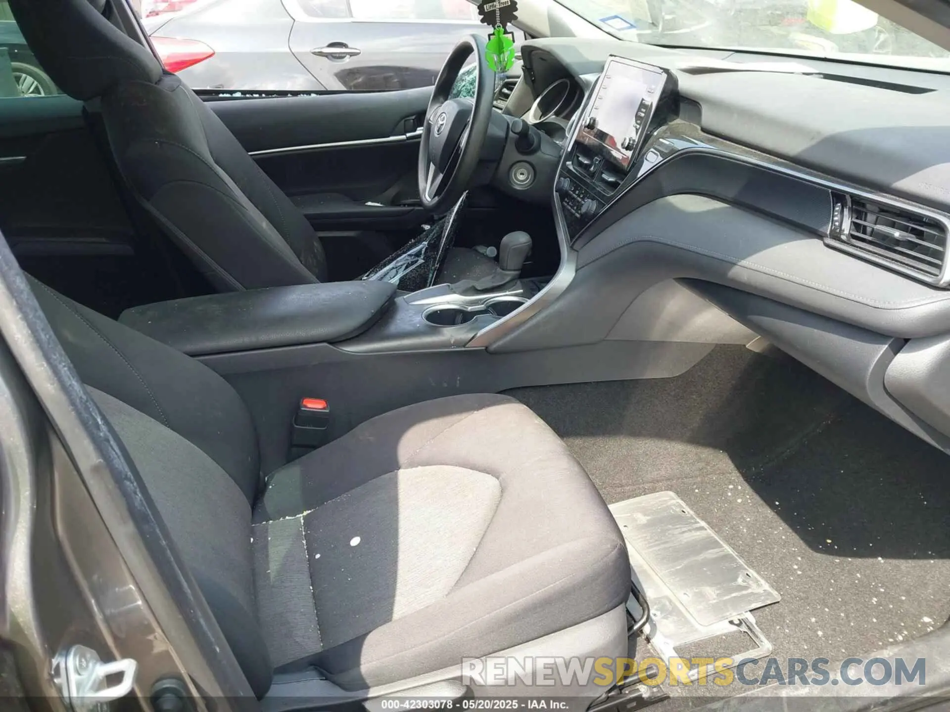 5 Photograph of a damaged car 4T1C11AK8MU545325 TOYOTA CAMRY 2021
