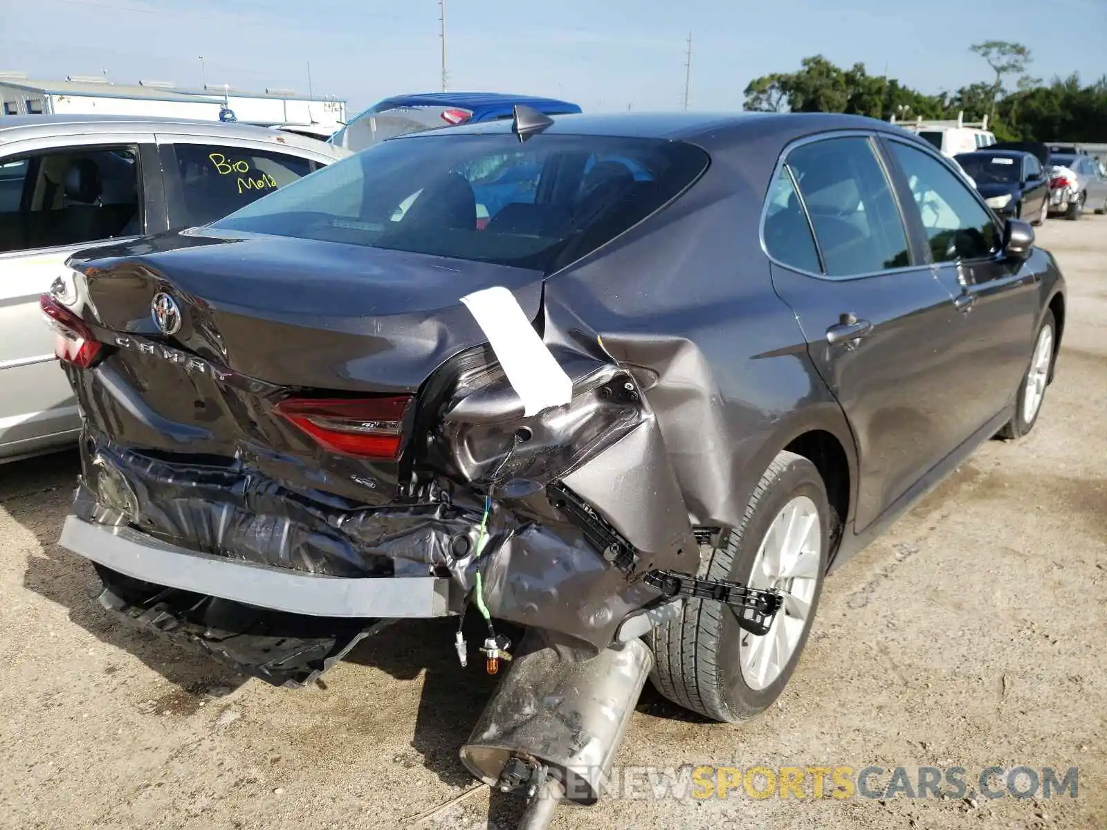 4 Photograph of a damaged car 4T1C11AK8MU552534 TOYOTA CAMRY 2021