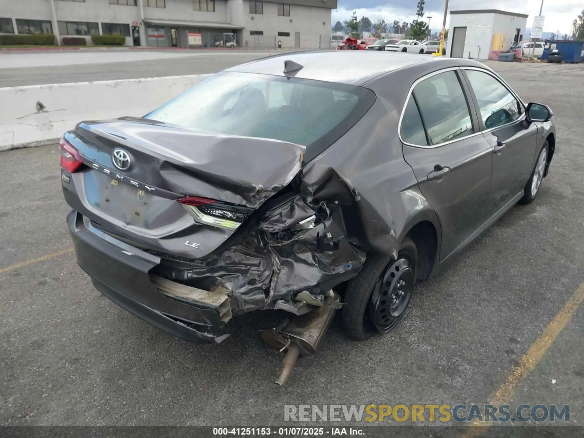 4 Photograph of a damaged car 4T1C11AK8MU577403 TOYOTA CAMRY 2021