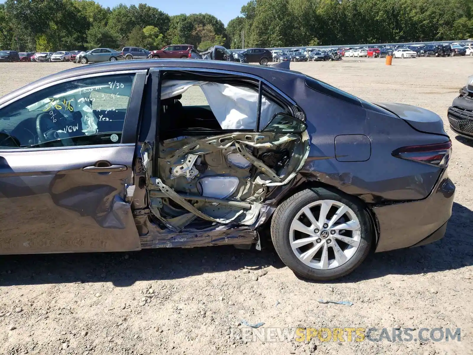 9 Photograph of a damaged car 4T1C11AK8MU584593 TOYOTA CAMRY 2021