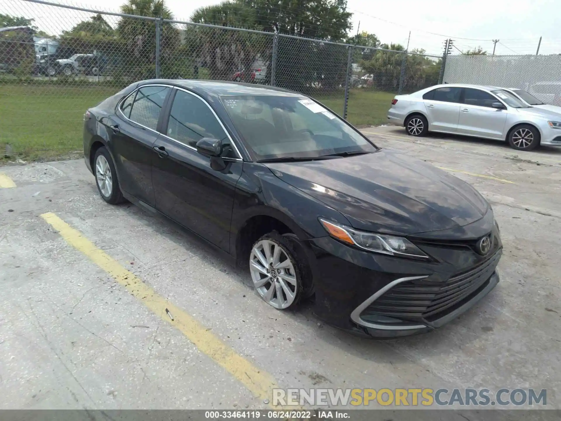 1 Photograph of a damaged car 4T1C11AK8MU592354 TOYOTA CAMRY 2021