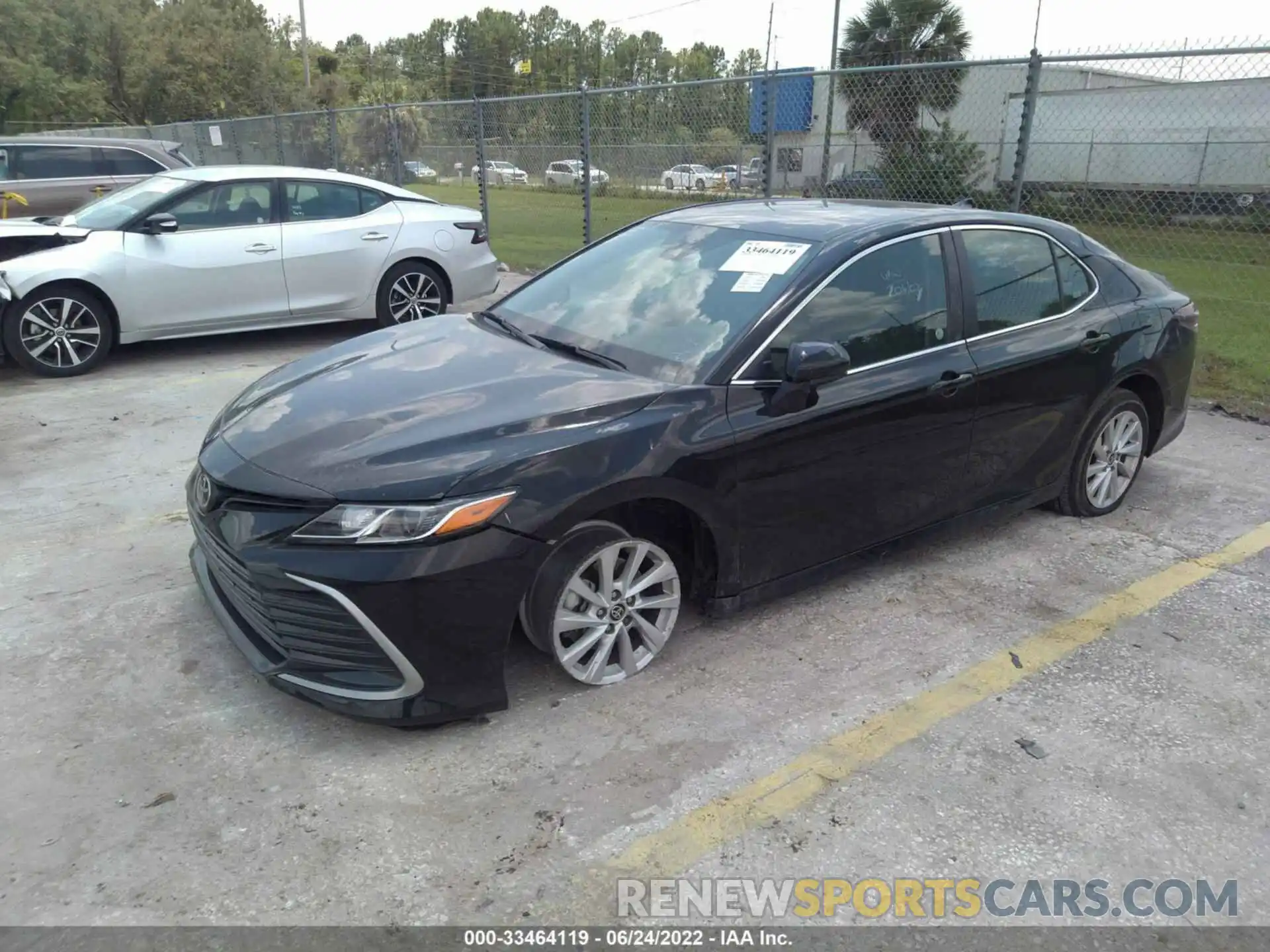 6 Photograph of a damaged car 4T1C11AK8MU592354 TOYOTA CAMRY 2021