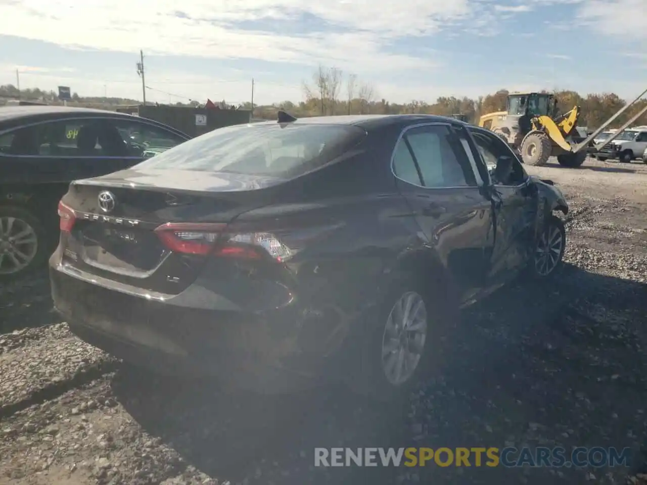 4 Photograph of a damaged car 4T1C11AK8MU600596 TOYOTA CAMRY 2021