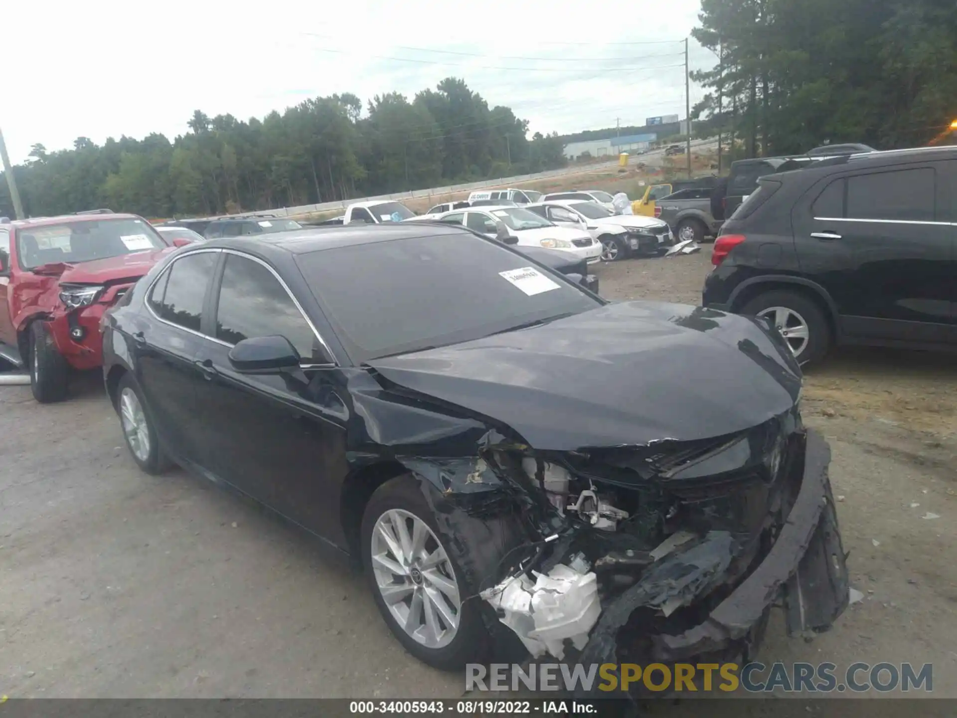 1 Photograph of a damaged car 4T1C11AK8MU613056 TOYOTA CAMRY 2021