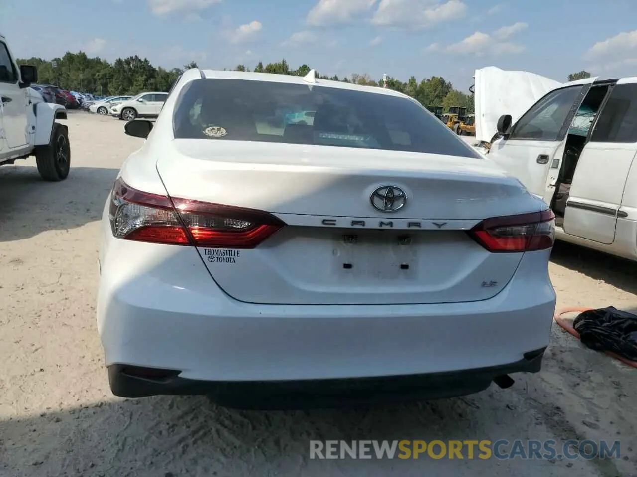 6 Photograph of a damaged car 4T1C11AK9MU404151 TOYOTA CAMRY 2021