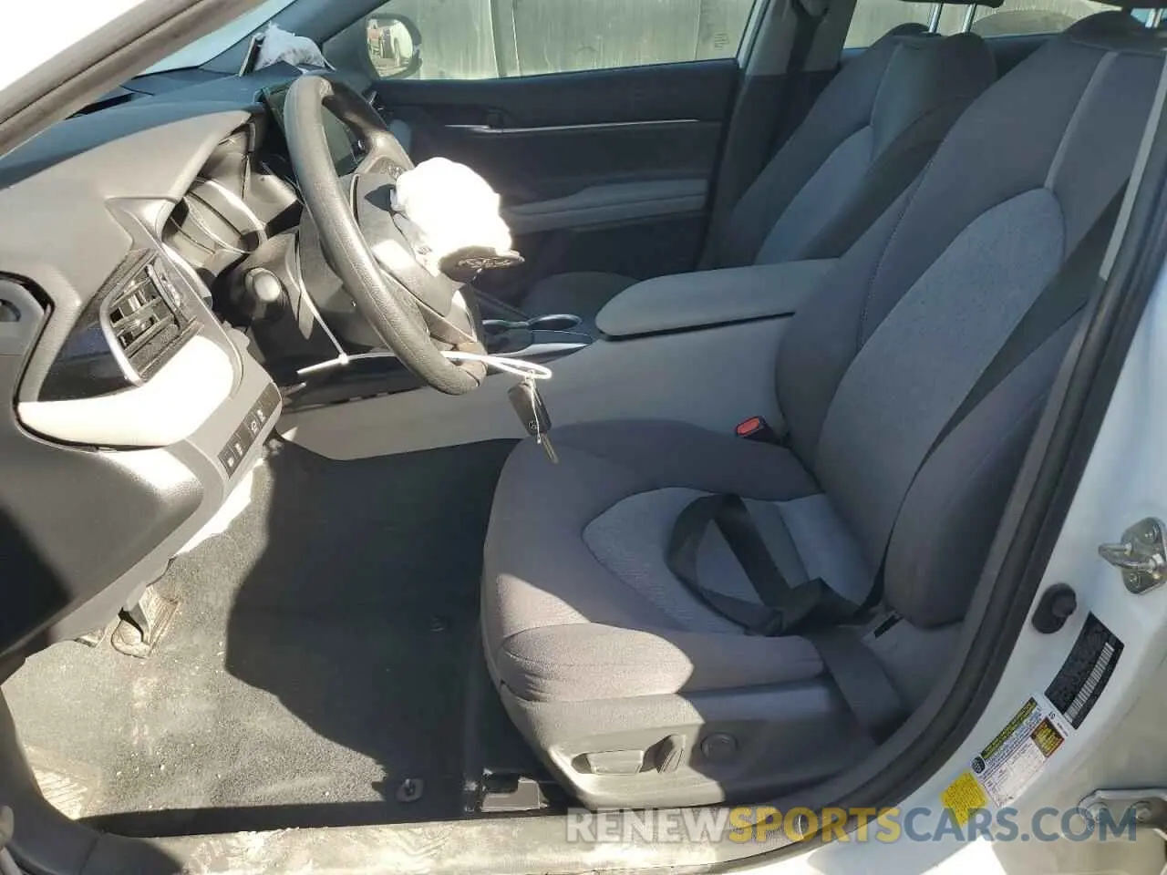 7 Photograph of a damaged car 4T1C11AK9MU404151 TOYOTA CAMRY 2021