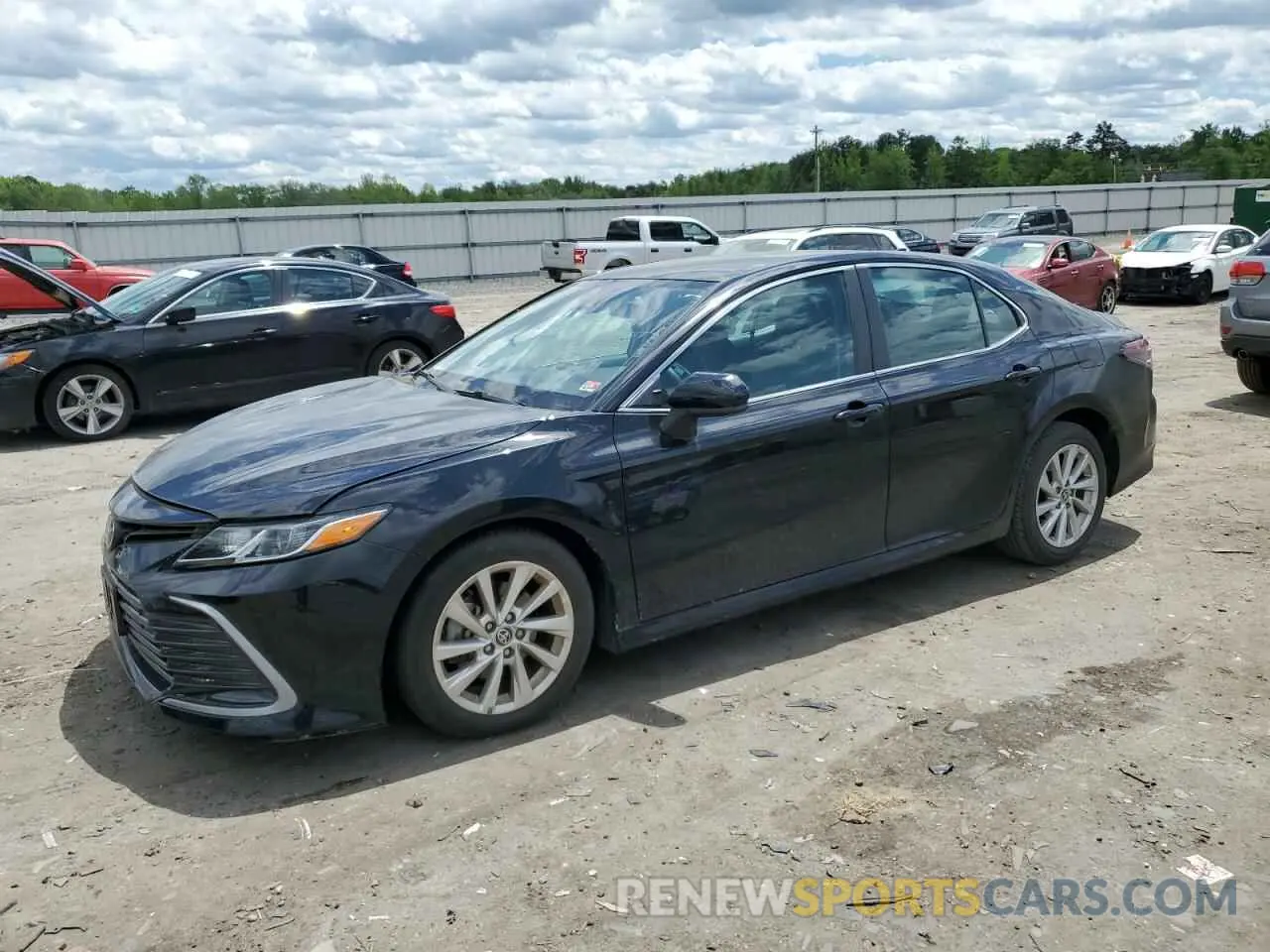1 Photograph of a damaged car 4T1C11AK9MU417627 TOYOTA CAMRY 2021