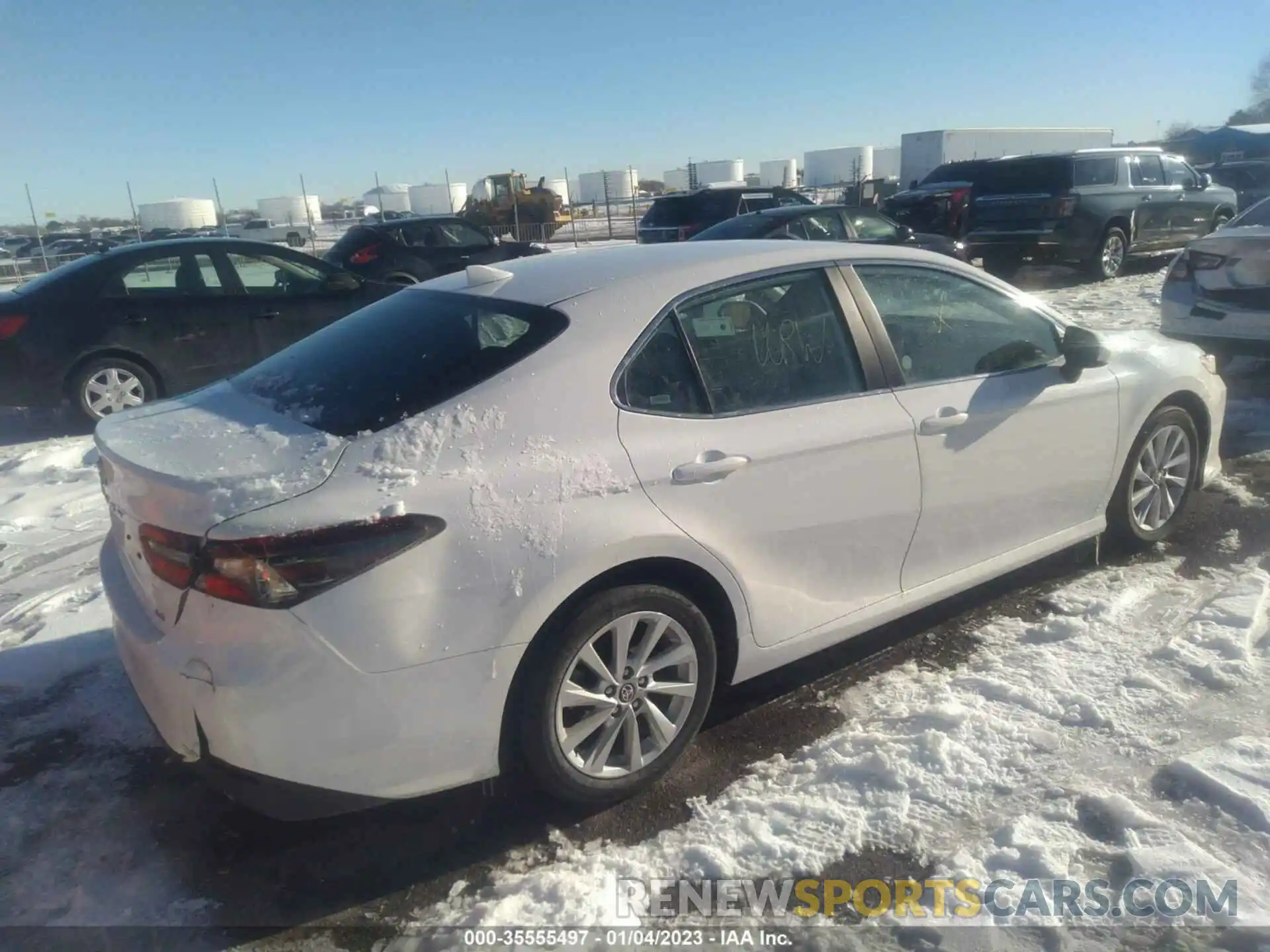 4 Photograph of a damaged car 4T1C11AK9MU470098 TOYOTA CAMRY 2021