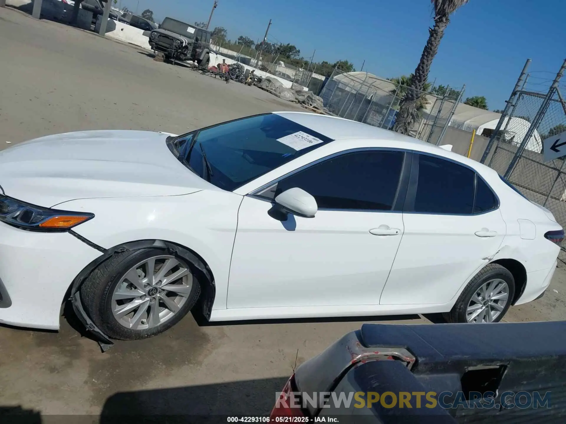 13 Photograph of a damaged car 4T1C11AK9MU527206 TOYOTA CAMRY 2021