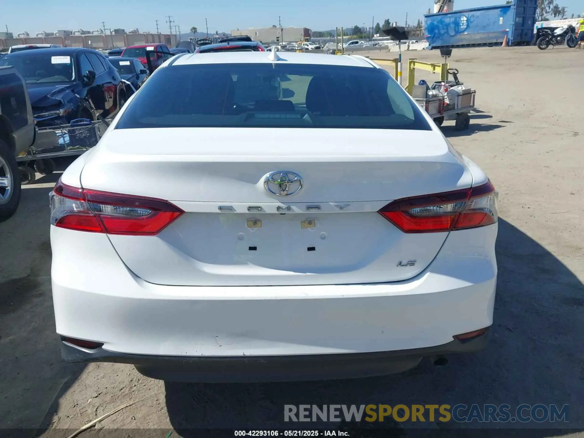 15 Photograph of a damaged car 4T1C11AK9MU527206 TOYOTA CAMRY 2021
