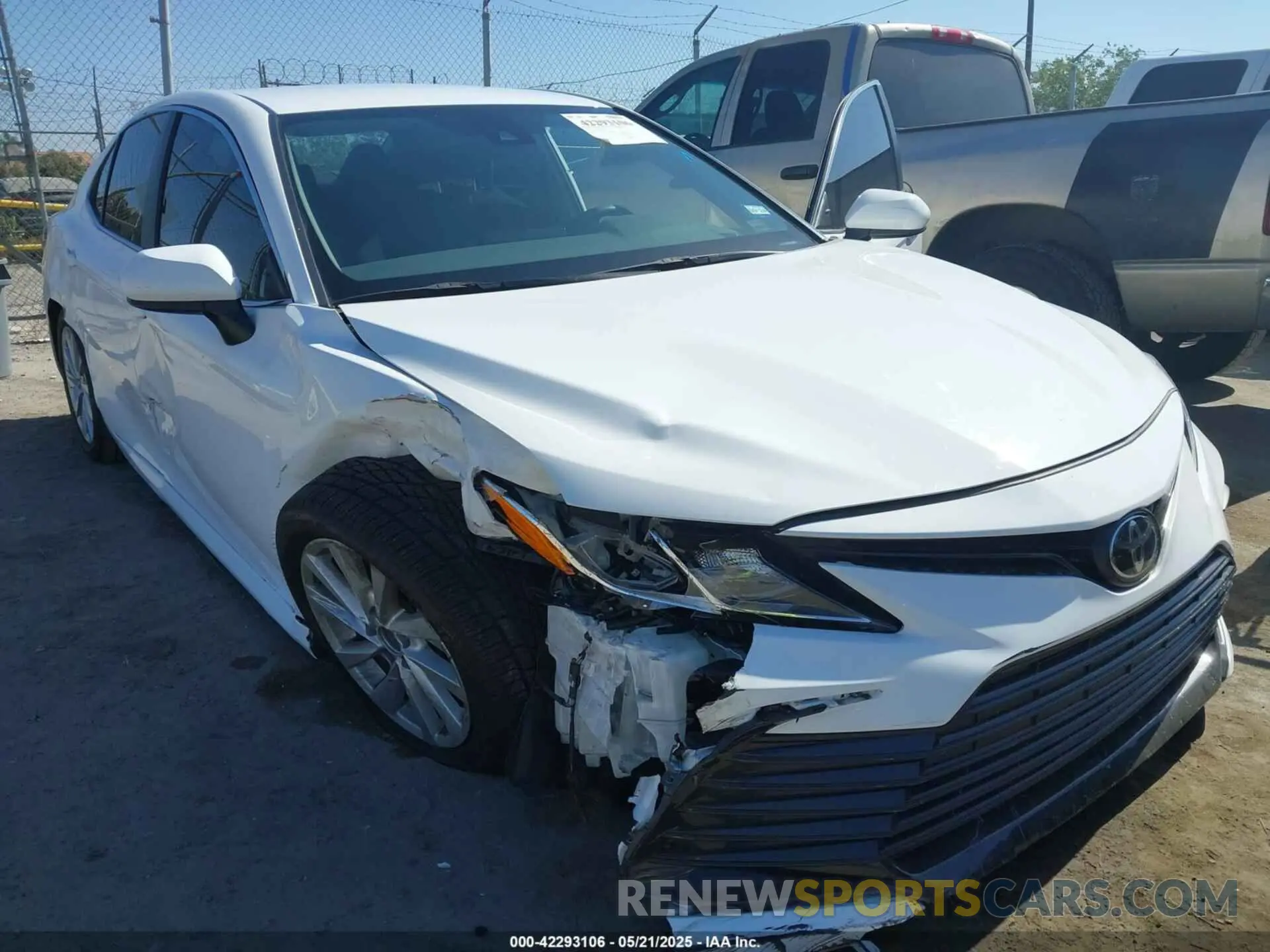 6 Photograph of a damaged car 4T1C11AK9MU527206 TOYOTA CAMRY 2021