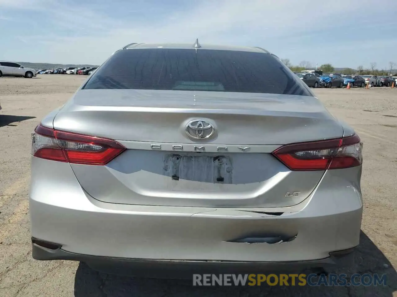 6 Photograph of a damaged car 4T1C11AK9MU529229 TOYOTA CAMRY 2021
