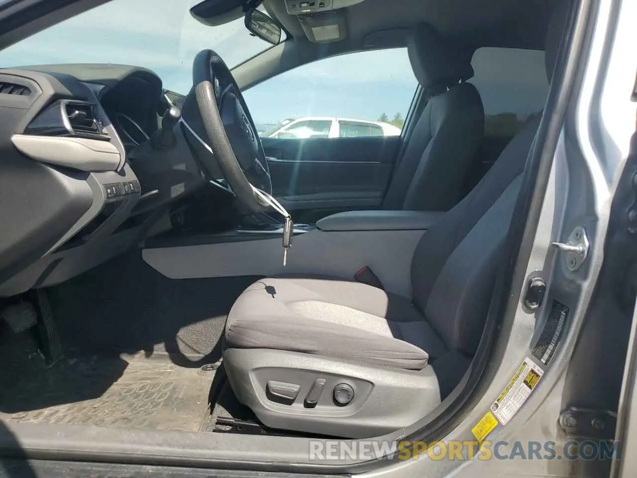 7 Photograph of a damaged car 4T1C11AK9MU529229 TOYOTA CAMRY 2021
