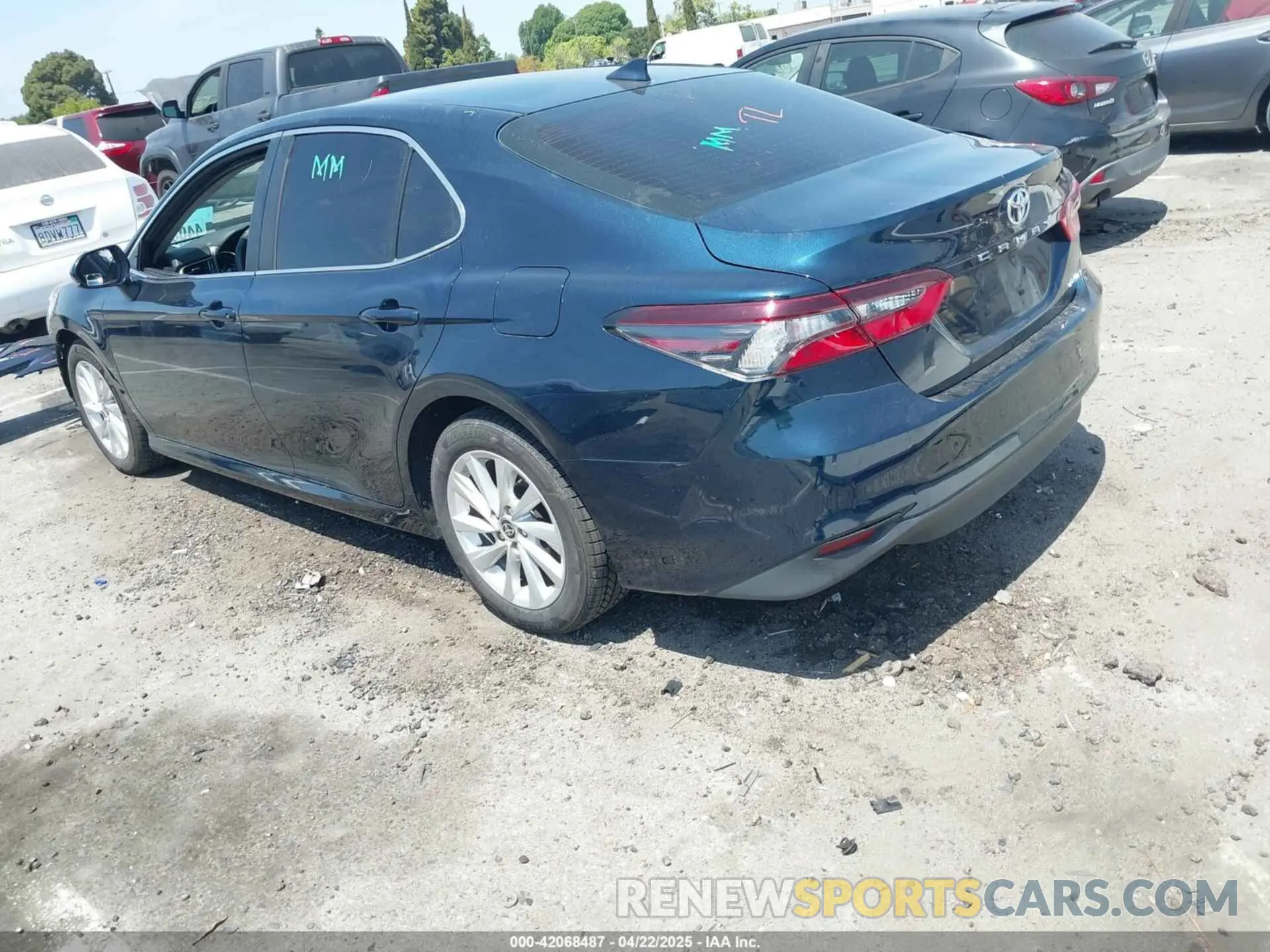 3 Photograph of a damaged car 4T1C11AK9MU564529 TOYOTA CAMRY 2021