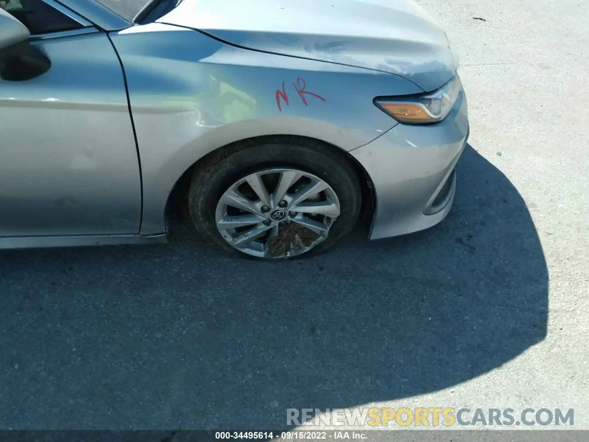 13 Photograph of a damaged car 4T1C11AK9MU568421 TOYOTA CAMRY 2021