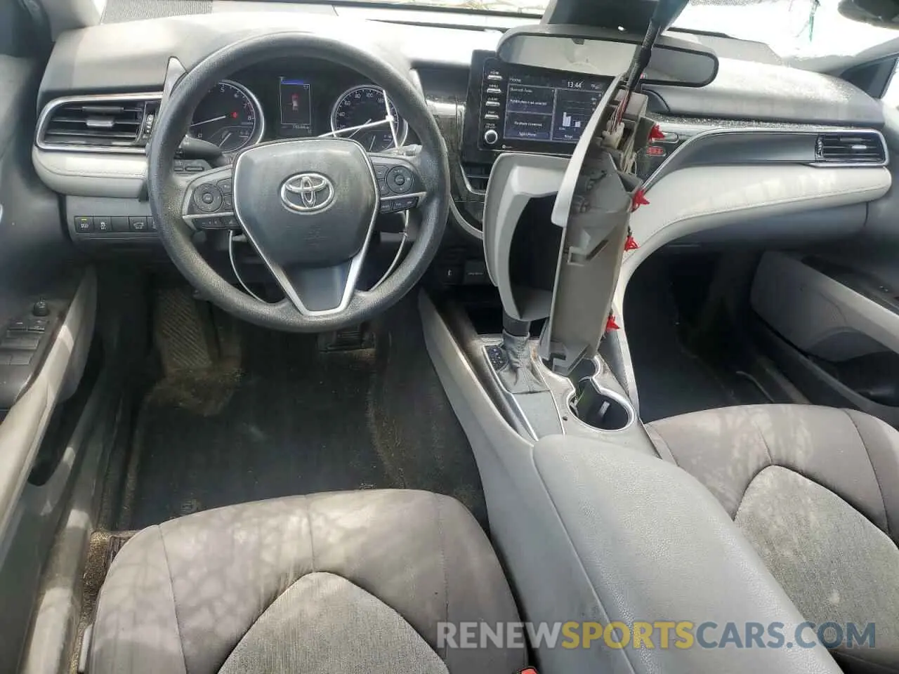 8 Photograph of a damaged car 4T1C11AK9MU579242 TOYOTA CAMRY 2021