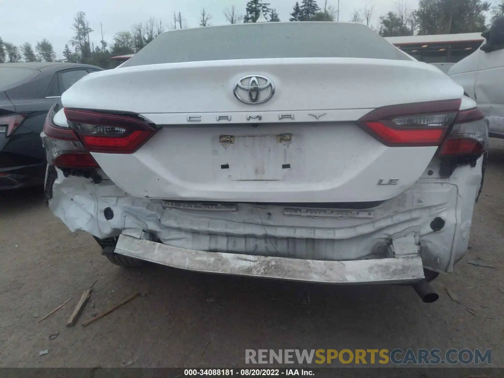 6 Photograph of a damaged car 4T1C11AK9MU592329 TOYOTA CAMRY 2021