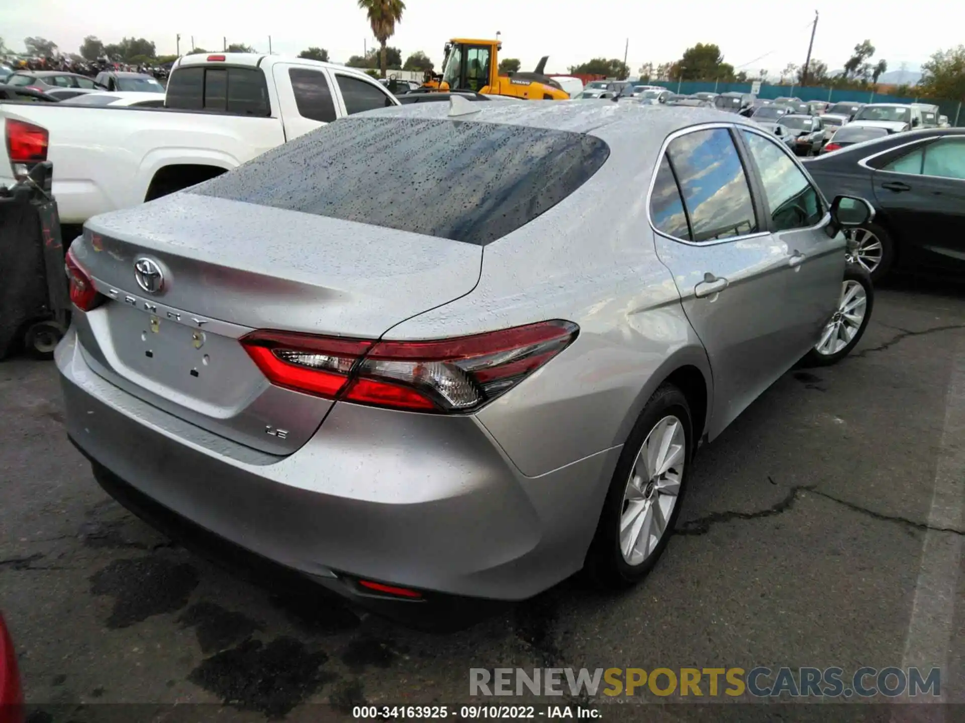 4 Photograph of a damaged car 4T1C11AK9MU604169 TOYOTA CAMRY 2021