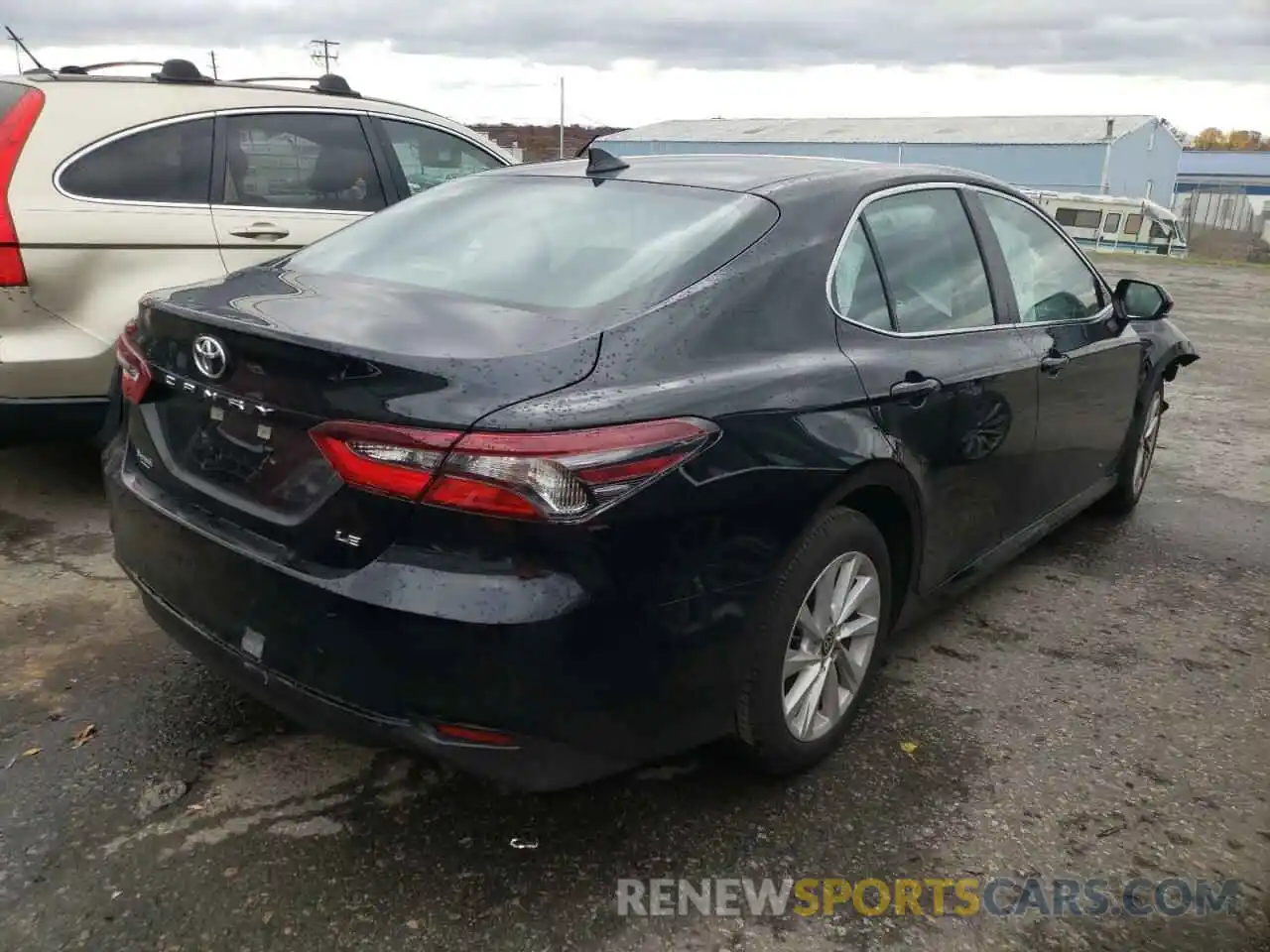 4 Photograph of a damaged car 4T1C11AK9MU613339 TOYOTA CAMRY 2021