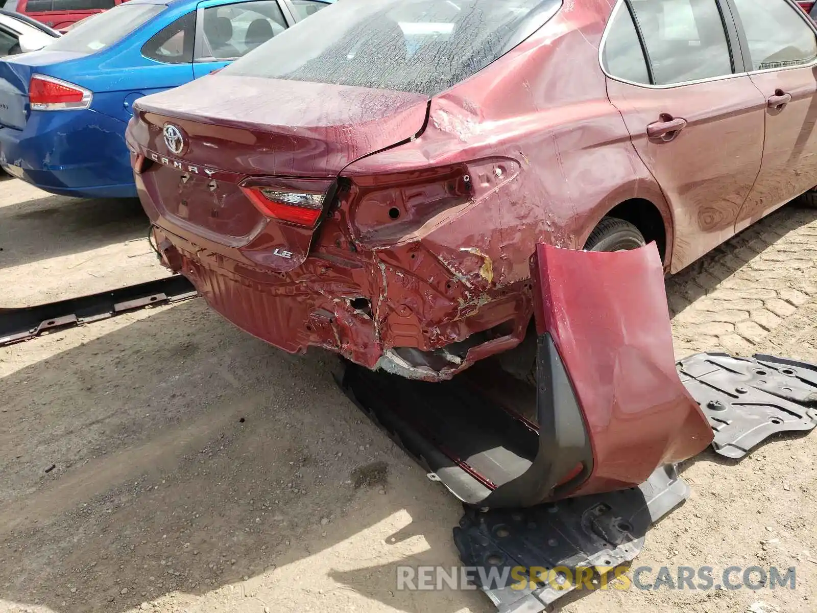 9 Photograph of a damaged car 4T1C11AKXMU408628 TOYOTA CAMRY 2021