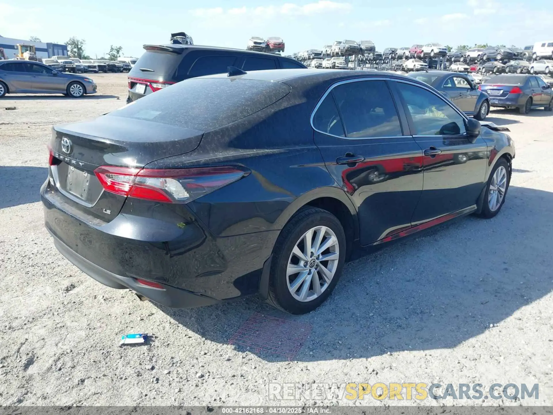 4 Photograph of a damaged car 4T1C11AKXMU408676 TOYOTA CAMRY 2021