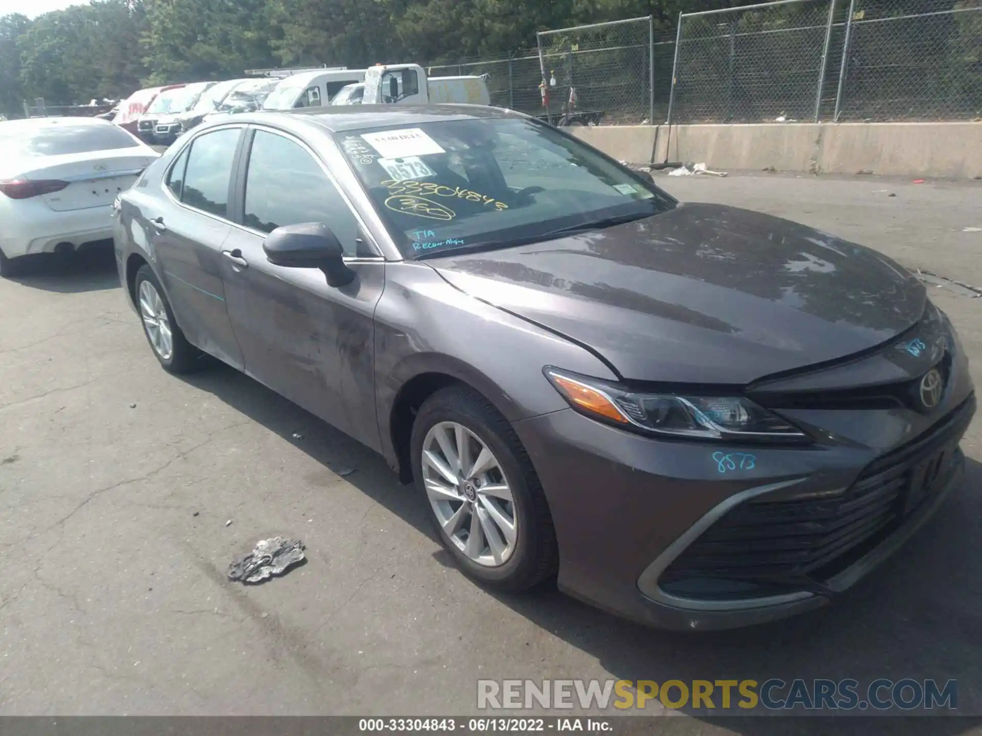 1 Photograph of a damaged car 4T1C11AKXMU410587 TOYOTA CAMRY 2021