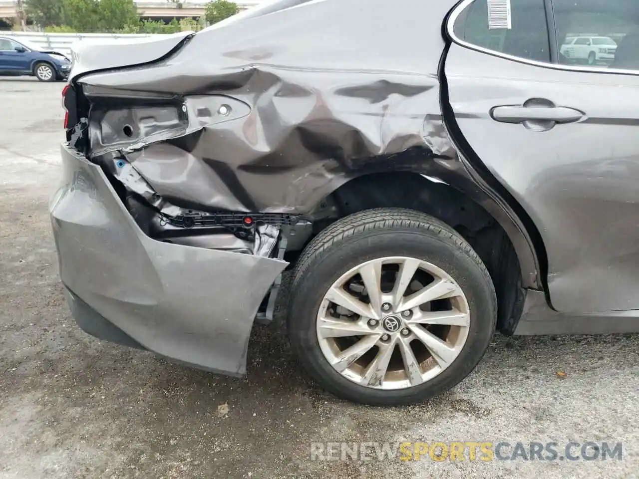 9 Photograph of a damaged car 4T1C11AKXMU412291 TOYOTA CAMRY 2021