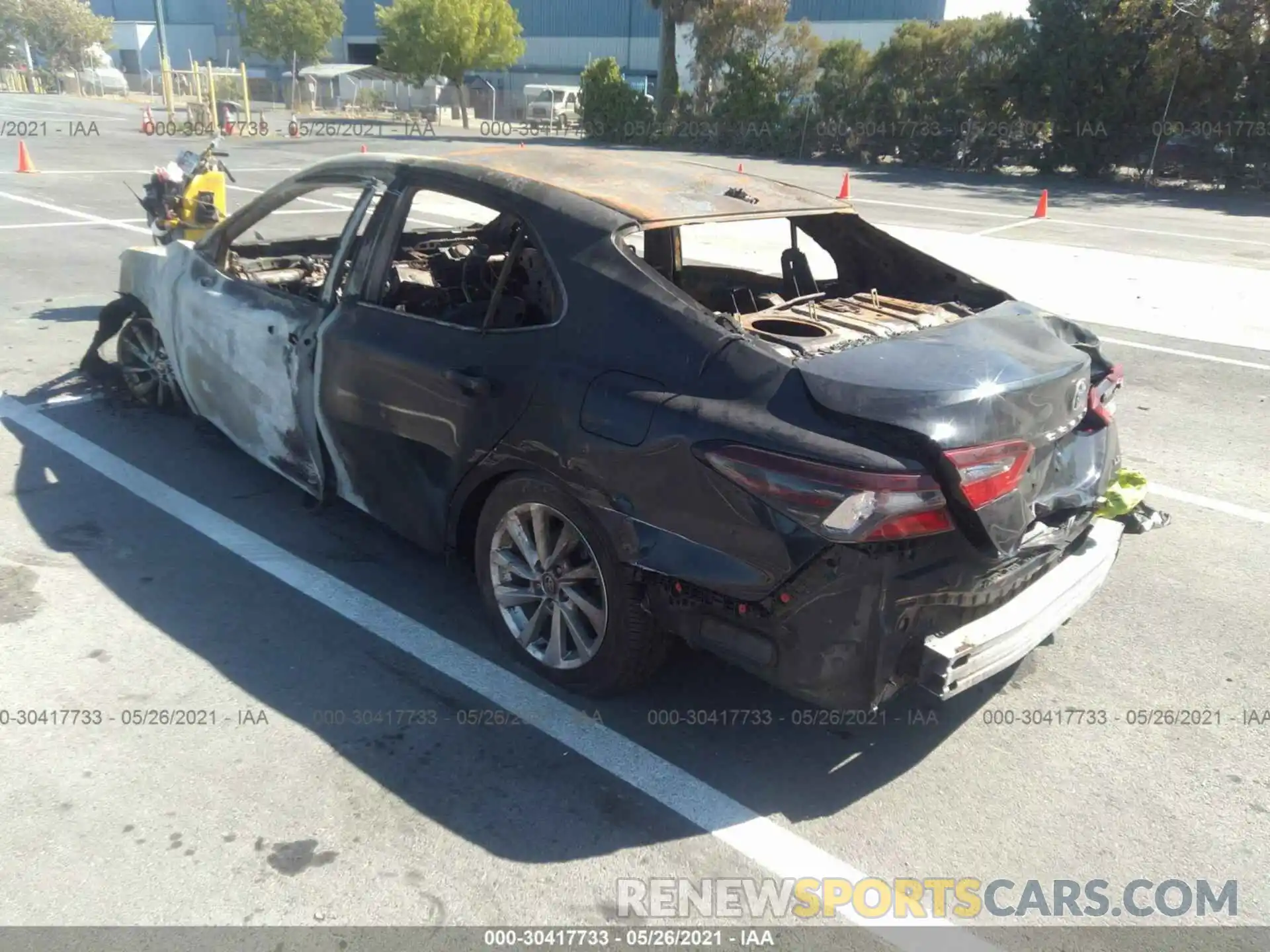 3 Photograph of a damaged car 4T1C11AKXMU417636 TOYOTA CAMRY 2021