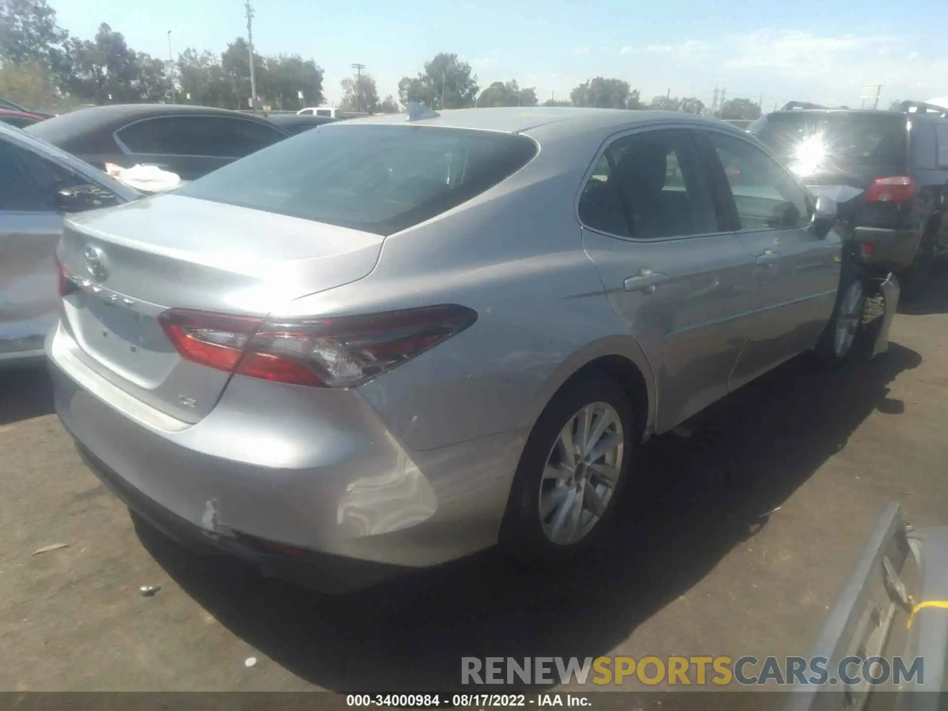 4 Photograph of a damaged car 4T1C11AKXMU424604 TOYOTA CAMRY 2021