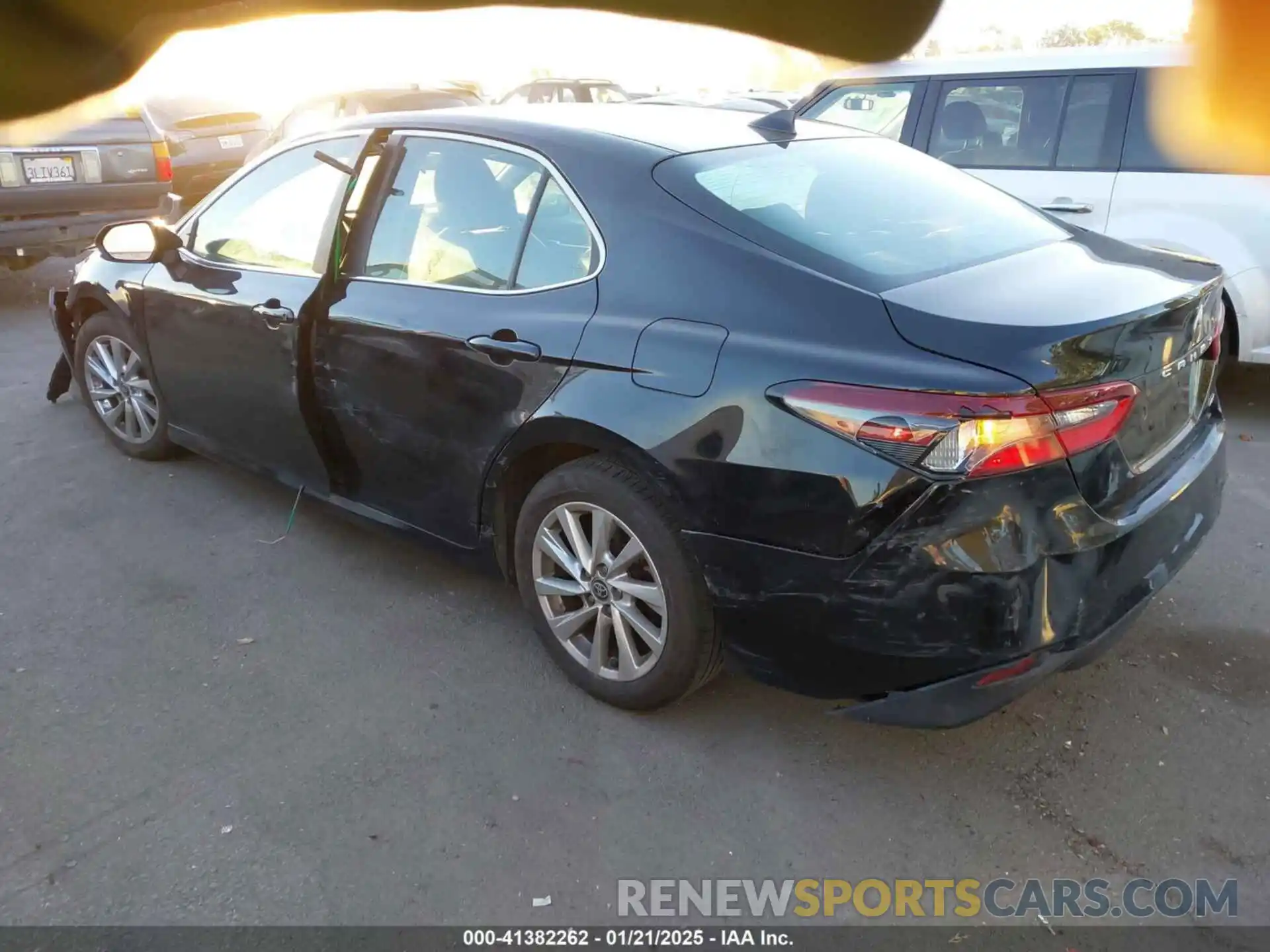 3 Photograph of a damaged car 4T1C11AKXMU426417 TOYOTA CAMRY 2021