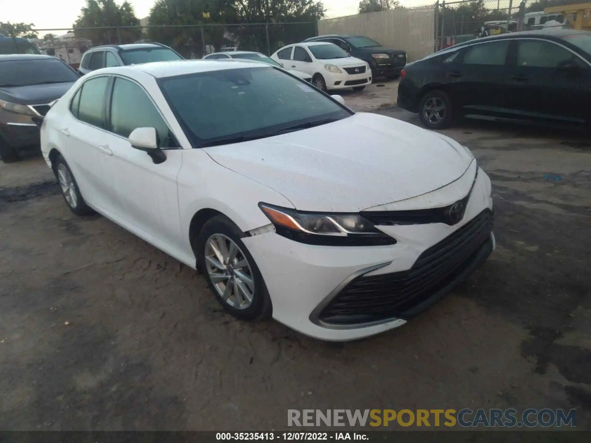 1 Photograph of a damaged car 4T1C11AKXMU439104 TOYOTA CAMRY 2021