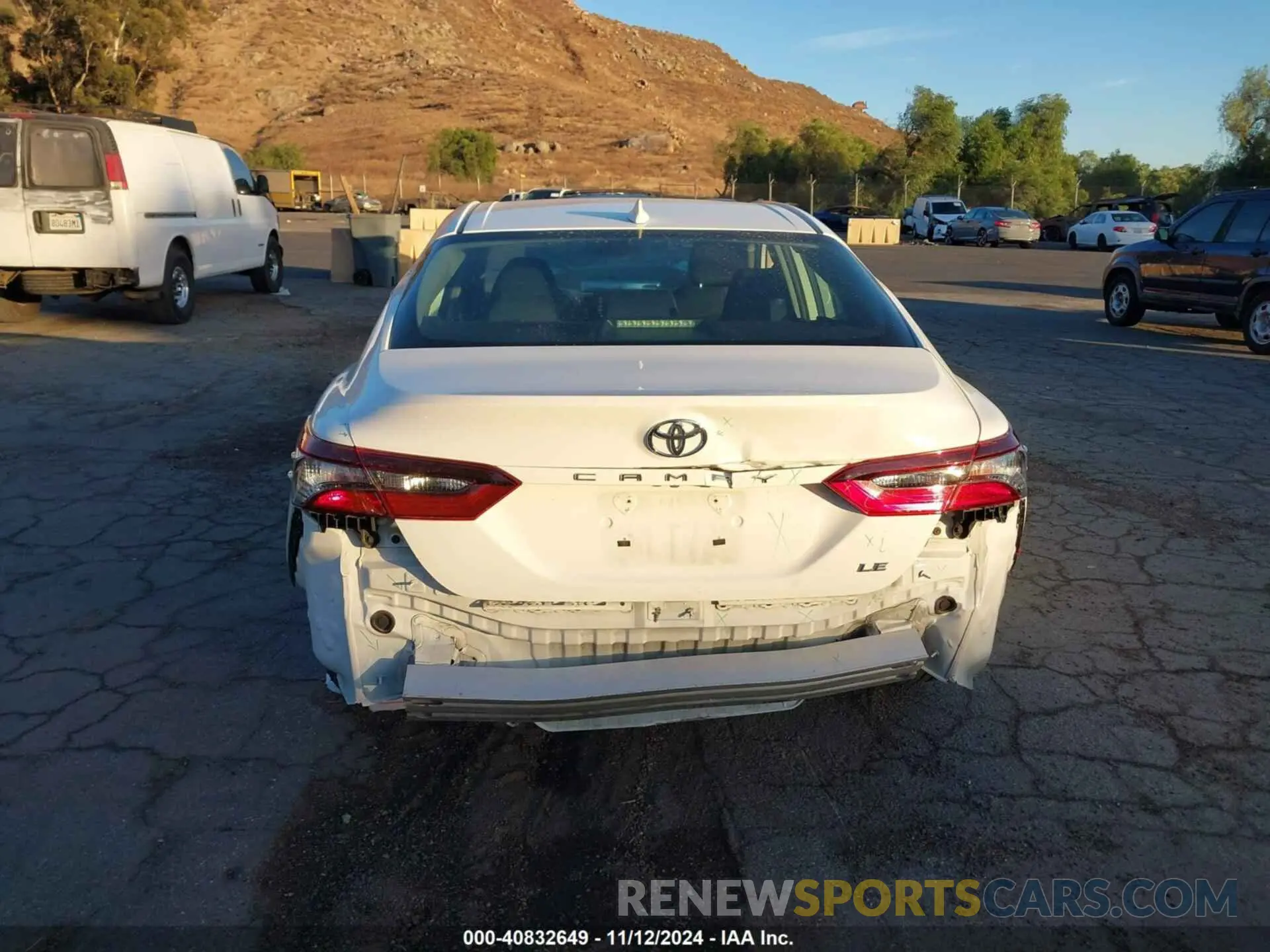 16 Photograph of a damaged car 4T1C11AKXMU453066 TOYOTA CAMRY 2021