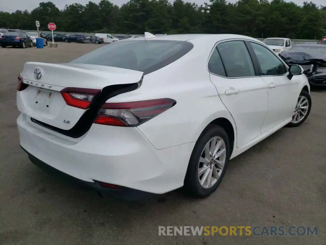 4 Photograph of a damaged car 4T1C11AKXMU457117 TOYOTA CAMRY 2021