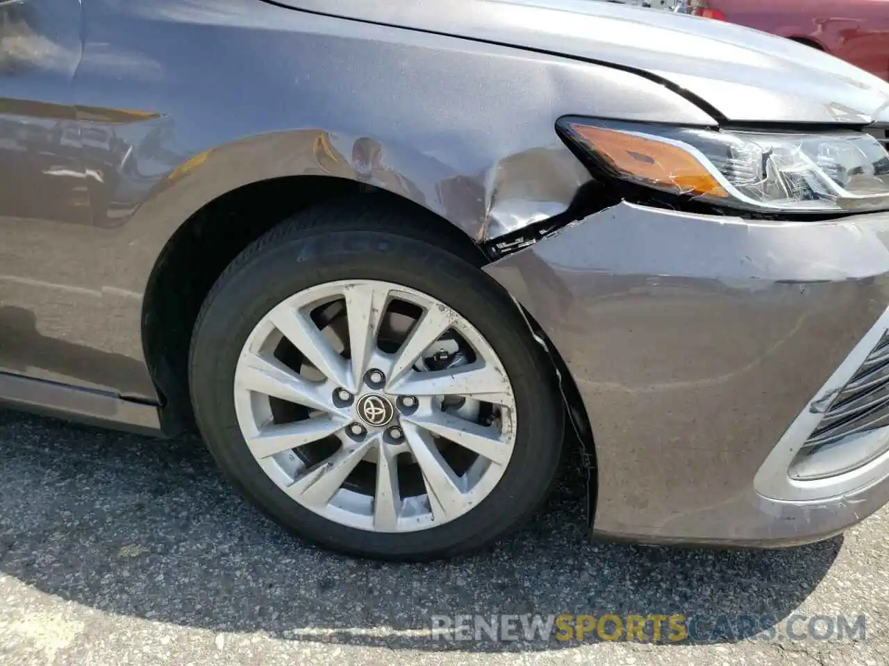 9 Photograph of a damaged car 4T1C11AKXMU472118 TOYOTA CAMRY 2021