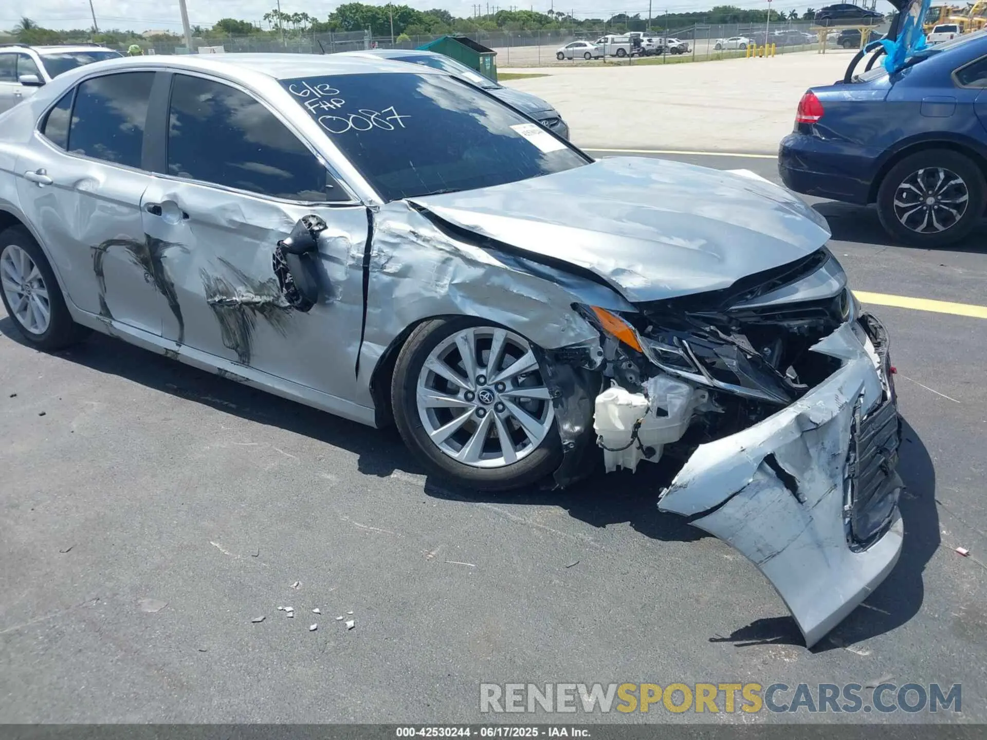 6 Photograph of a damaged car 4T1C11AKXMU480087 TOYOTA CAMRY 2021