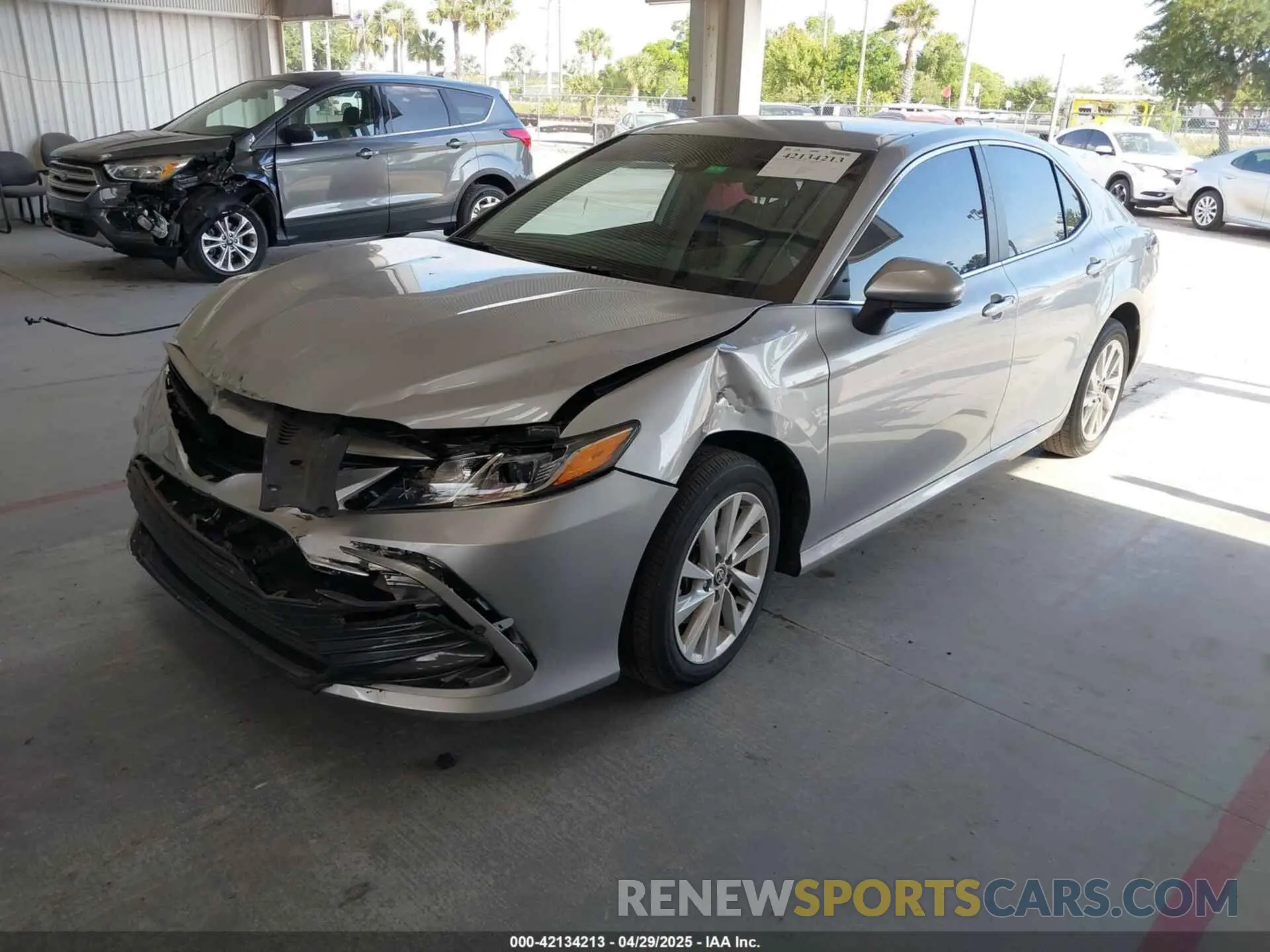 2 Photograph of a damaged car 4T1C11AKXMU569254 TOYOTA CAMRY 2021