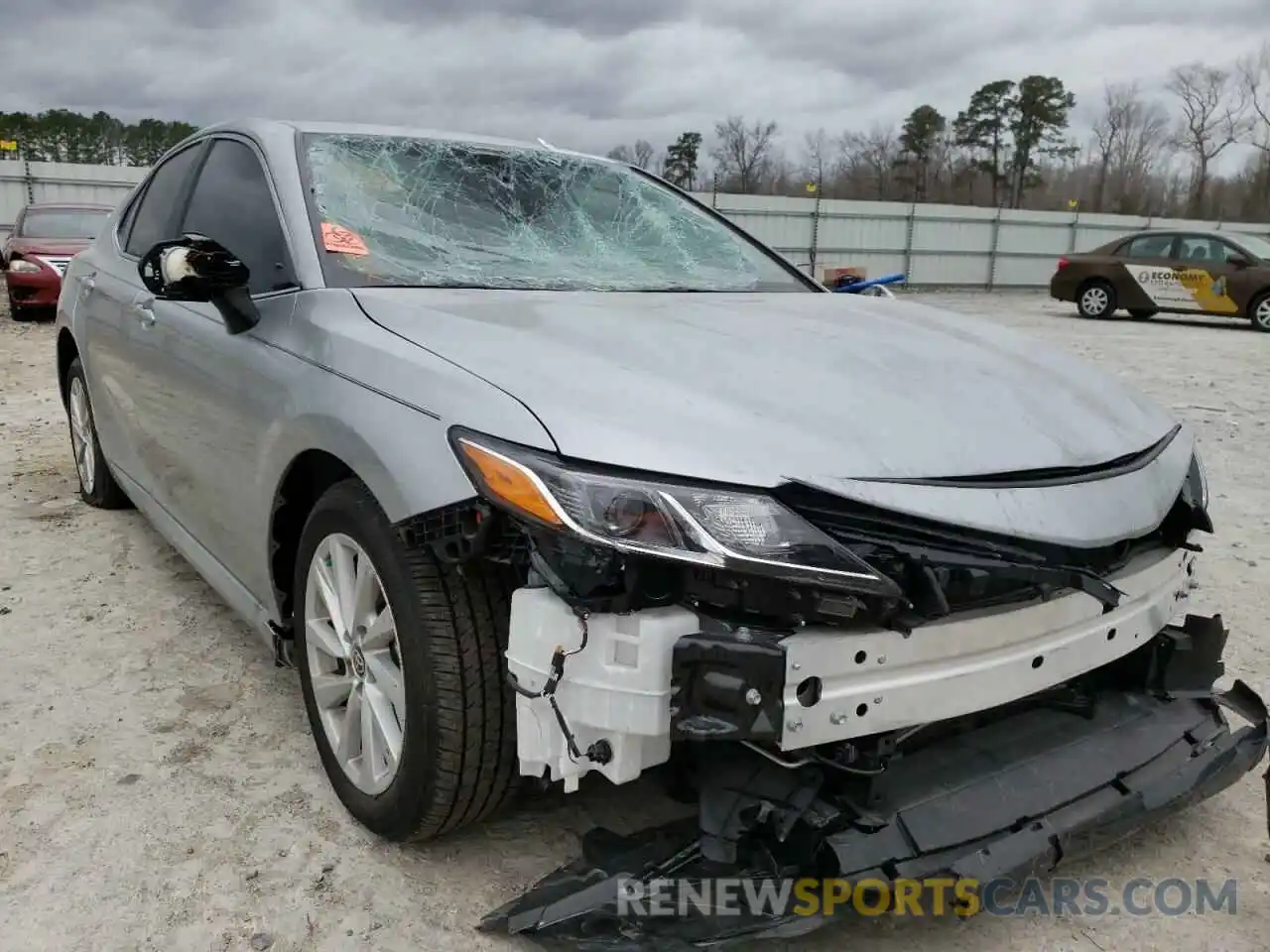 1 Photograph of a damaged car 4T1C11AKXMU572459 TOYOTA CAMRY 2021