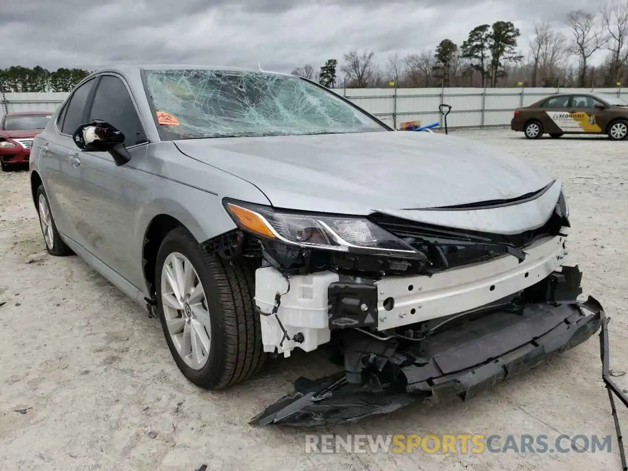 9 Photograph of a damaged car 4T1C11AKXMU572459 TOYOTA CAMRY 2021