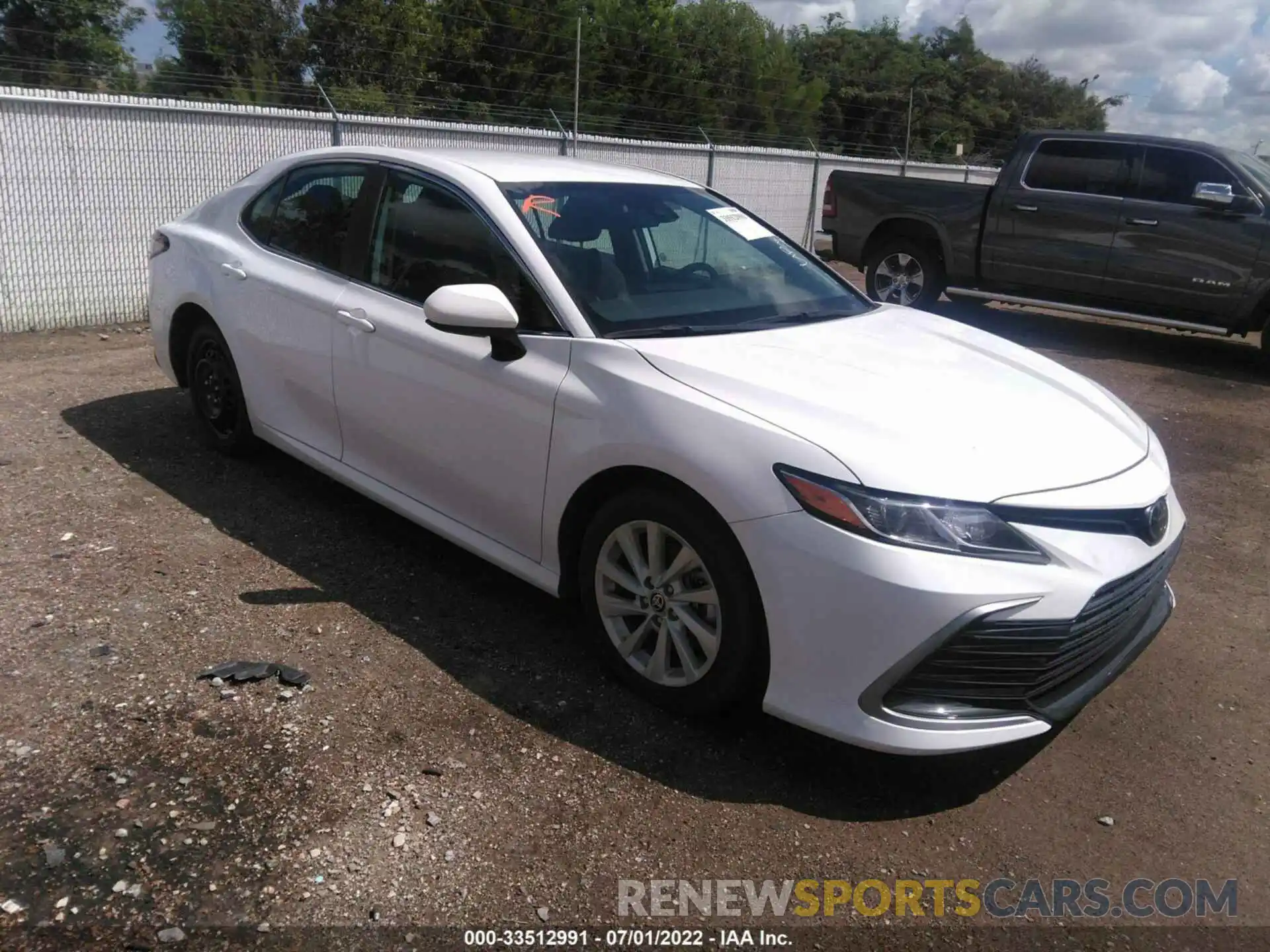 1 Photograph of a damaged car 4T1C11AKXMU573997 TOYOTA CAMRY 2021