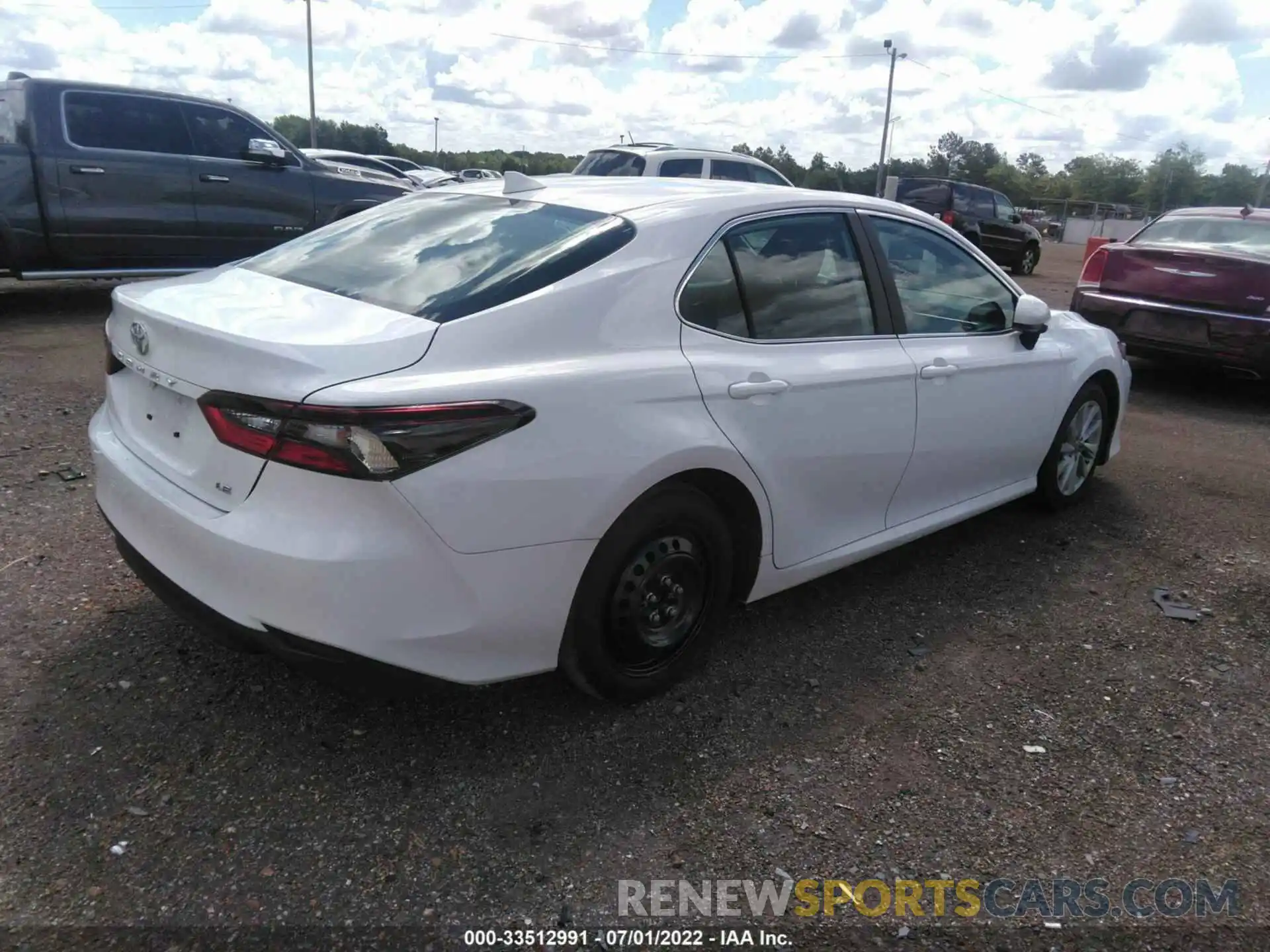 4 Photograph of a damaged car 4T1C11AKXMU573997 TOYOTA CAMRY 2021