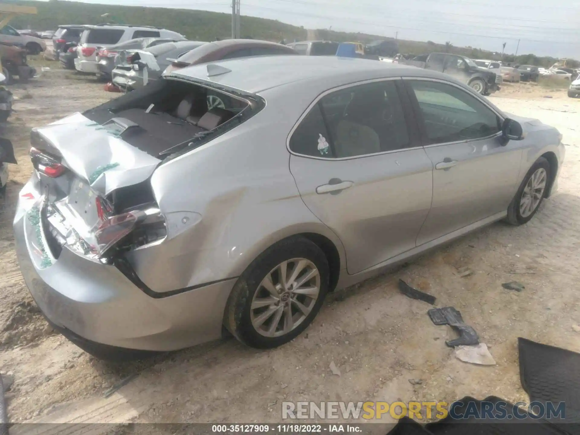 4 Photograph of a damaged car 4T1C11AKXMU580125 TOYOTA CAMRY 2021