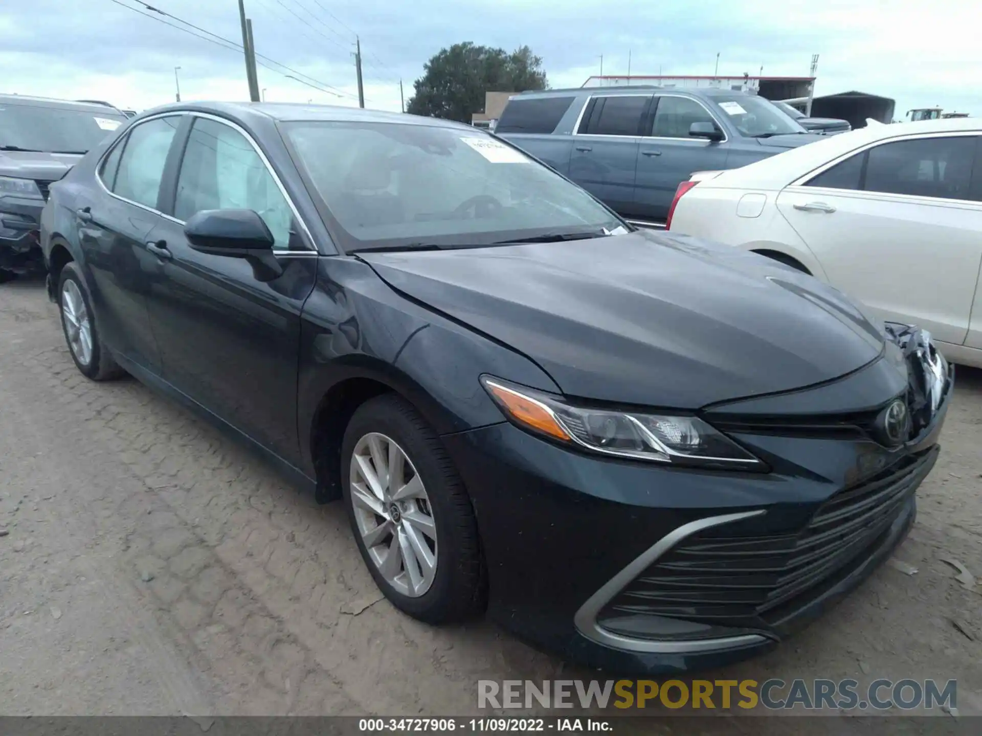 1 Photograph of a damaged car 4T1C11AKXMU584675 TOYOTA CAMRY 2021