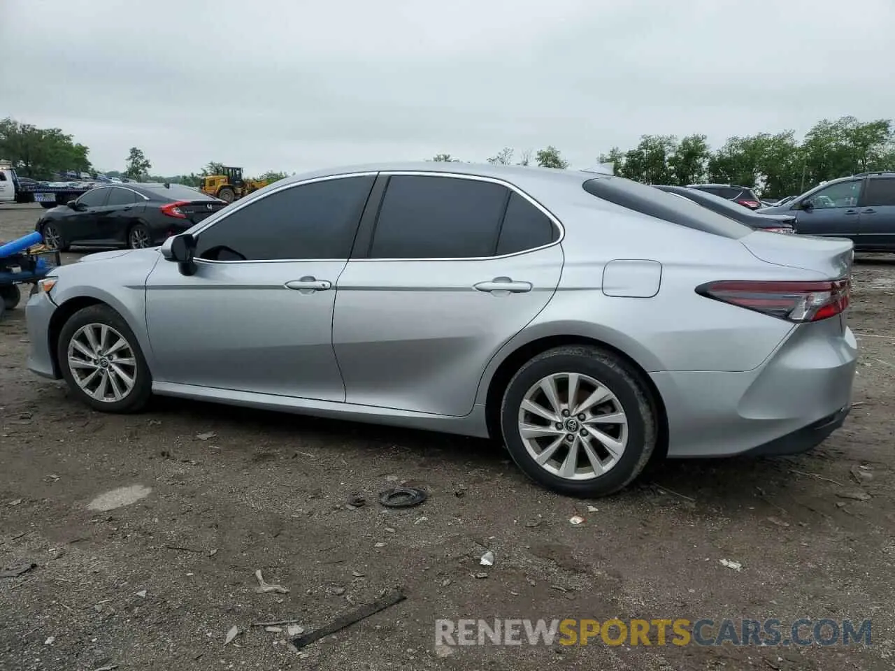 2 Photograph of a damaged car 4T1C11AKXMU586927 TOYOTA CAMRY 2021