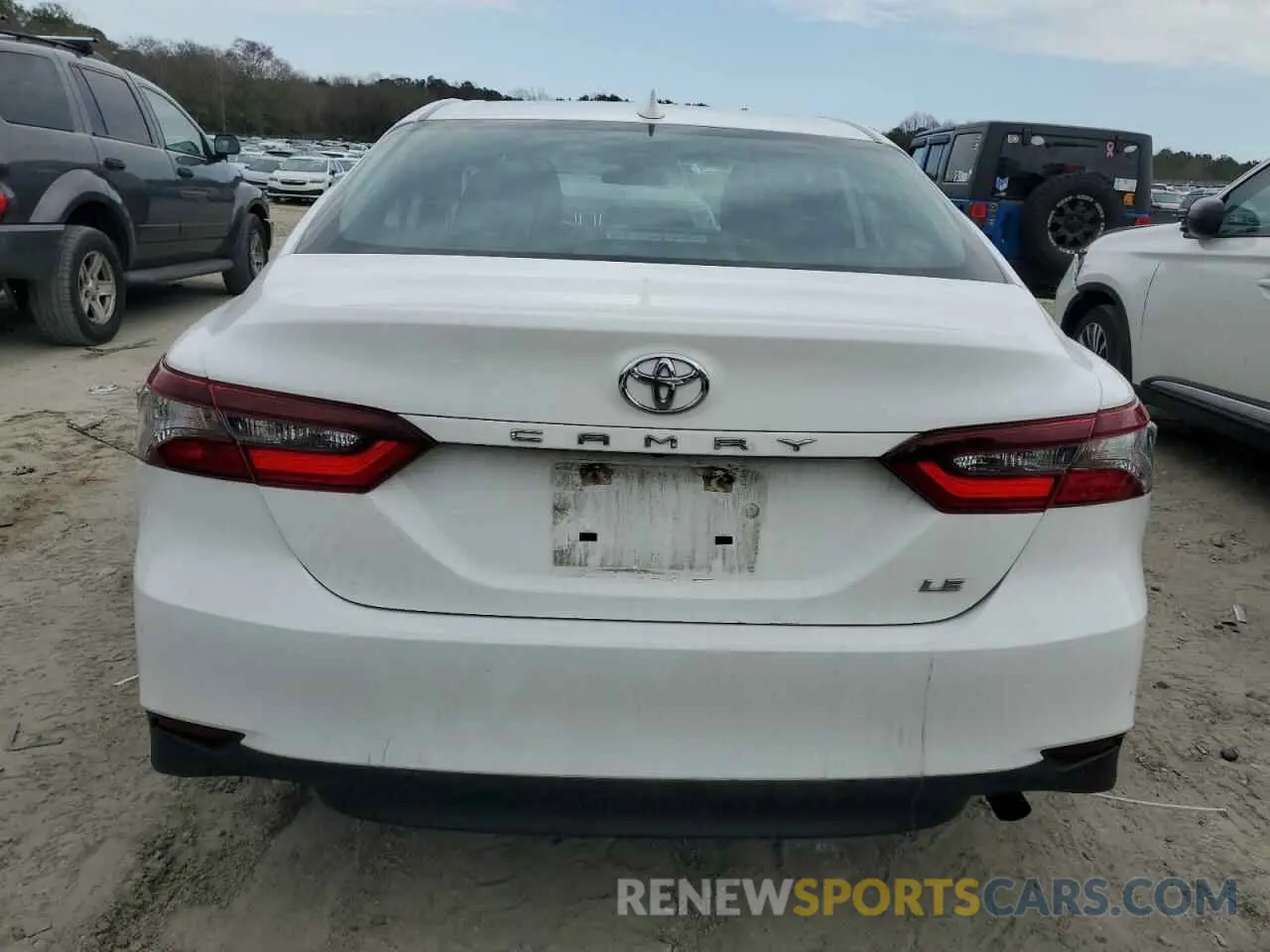 6 Photograph of a damaged car 4T1C11AKXMU590010 TOYOTA CAMRY 2021