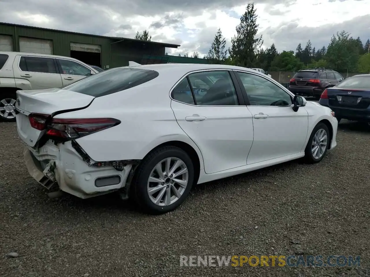 3 Photograph of a damaged car 4T1C11AKXMU590928 TOYOTA CAMRY 2021